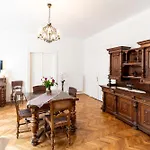 Gruenes Haus *